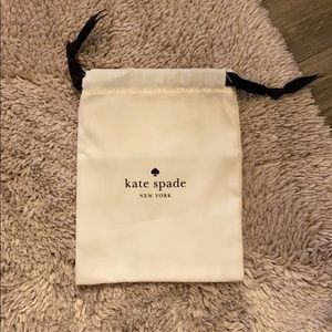 Late spade necklace bag